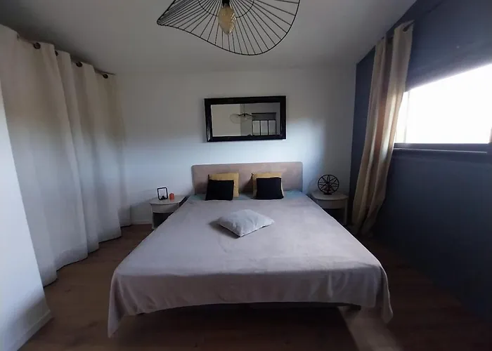 Hébergement de vacances Maison à La Campagne à Quelques Kilomètres De La Elne