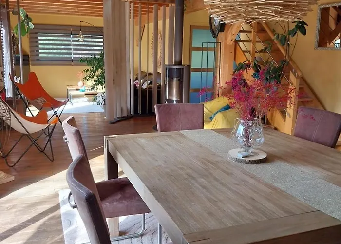 Maison A La Campagne A Quelques Kilometres De La *