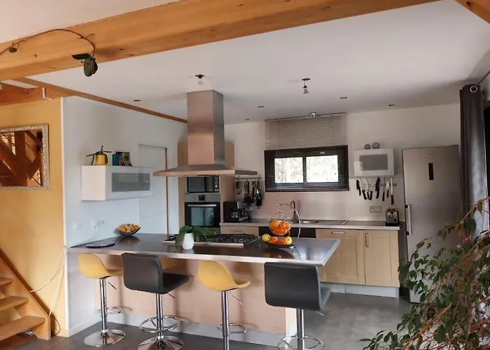 Maison A La Campagne A Quelques Kilometres De La